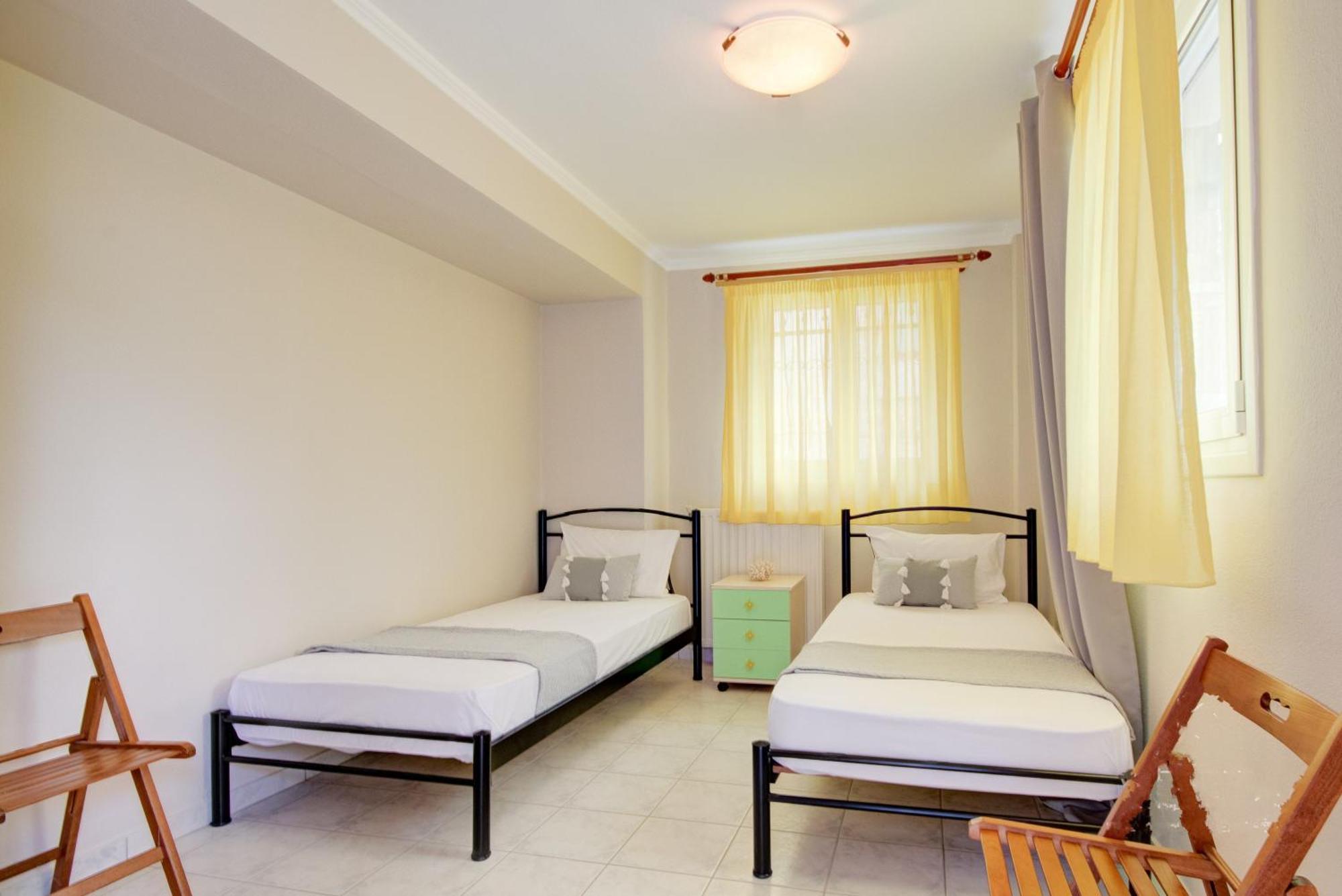 Private 6-Bdrm Villa With Garden 150M To Beach Paradisos Luaran gambar
