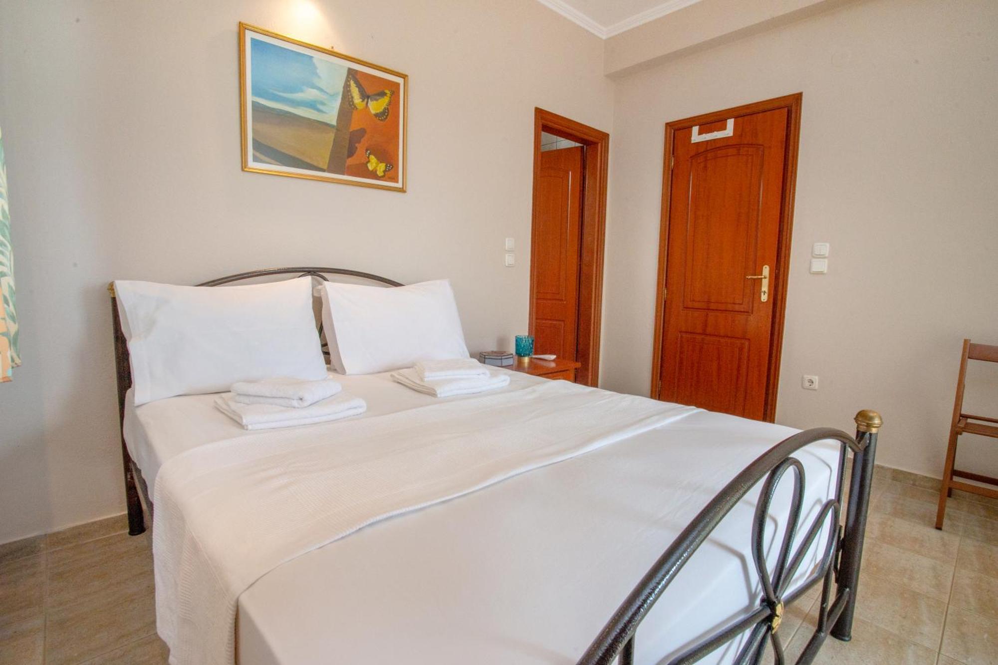 Private 6-Bdrm Villa With Garden 150M To Beach Paradisos Luaran gambar
