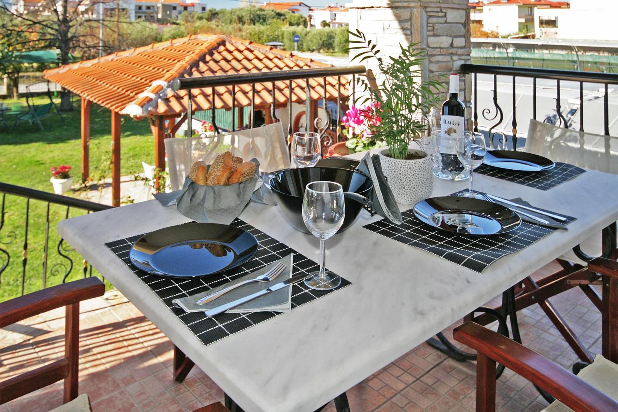 Private 6-Bdrm Villa With Garden 150M To Beach Paradisos Luaran gambar