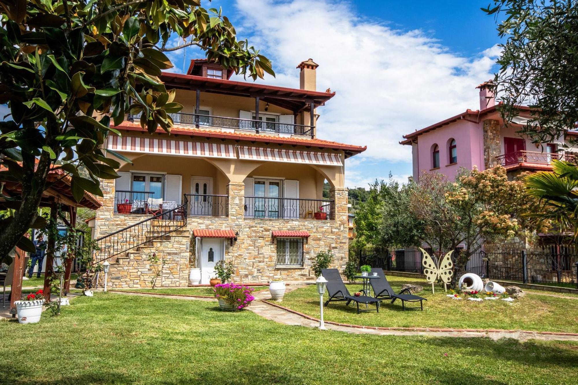 Private 6-Bdrm Villa With Garden 150M To Beach Paradisos Luaran gambar