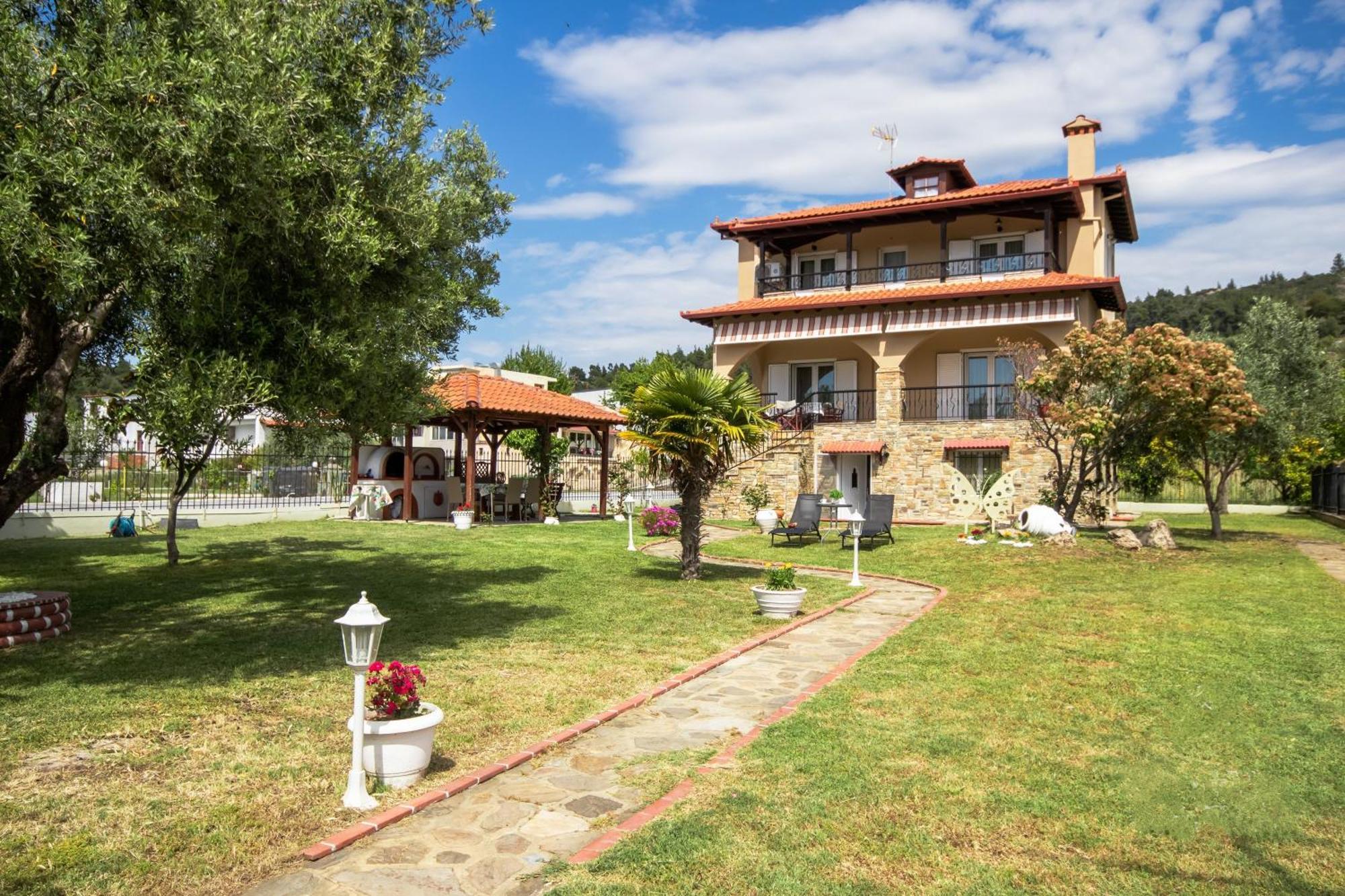 Private 6-Bdrm Villa With Garden 150M To Beach Paradisos Luaran gambar